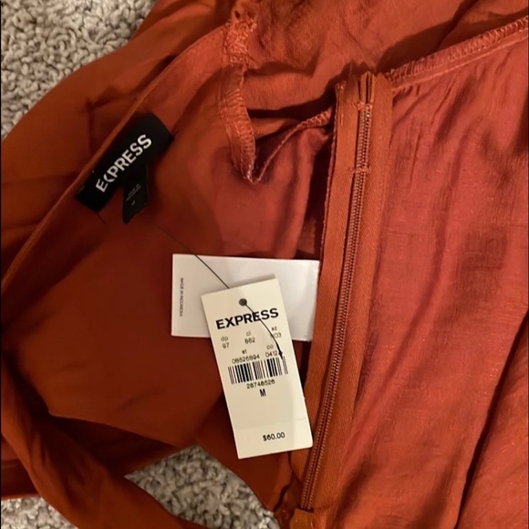 Backless Crop Top! - Picture 5 of 5